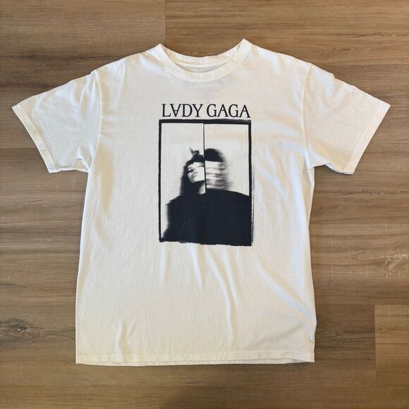 Urban Outfitters Lady Gaga White Mayhem Shirt Sz Medium Pop Icon Official Merch - Picture 1 of 5